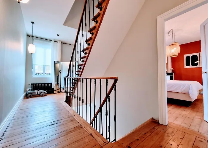 Сasa de vacaciones Grande Maison Bourgeoise Avec Cour Privative, 5 Chambres, Wifi, Proche Commerces Et Nature - Fr-1-510-186 Abscon