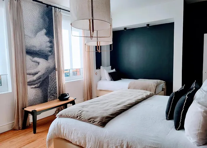 Grande Maison Bourgeoise Avec Cour Privative, 5 Chambres, Wifi, Proche Commerces Et Nature - Fr-1-510-186 * Abscon