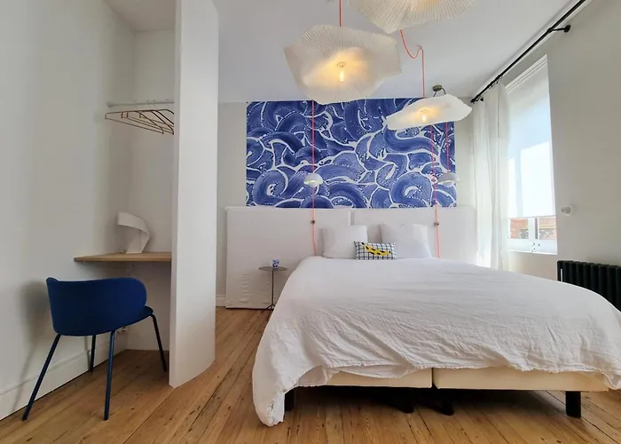 Grande Maison Bourgeoise Avec Cour Privative, 5 Chambres, Wifi, Proche Commerces Et Nature - Fr-1-510-186